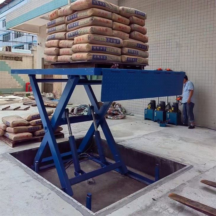 Compact Small Scissor Lifts
